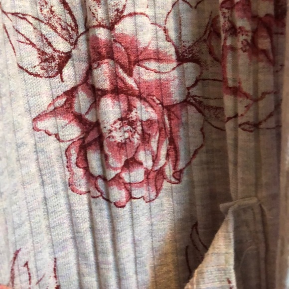 LulaRoe Sarah size small - Picture 2 of 3